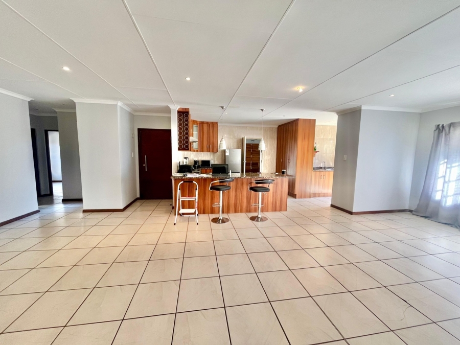 3 Bedroom Property for Sale in Hexrivier Lifestyle Estate North West